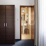 Pawlovnia 3*
