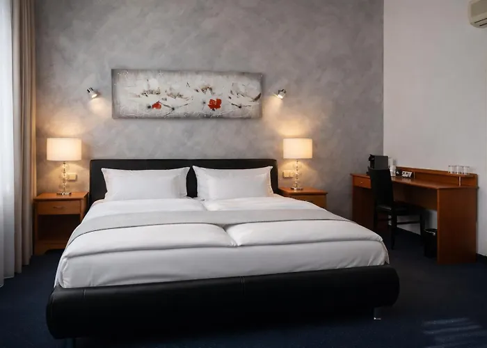 Pawlovnia 3* Praga