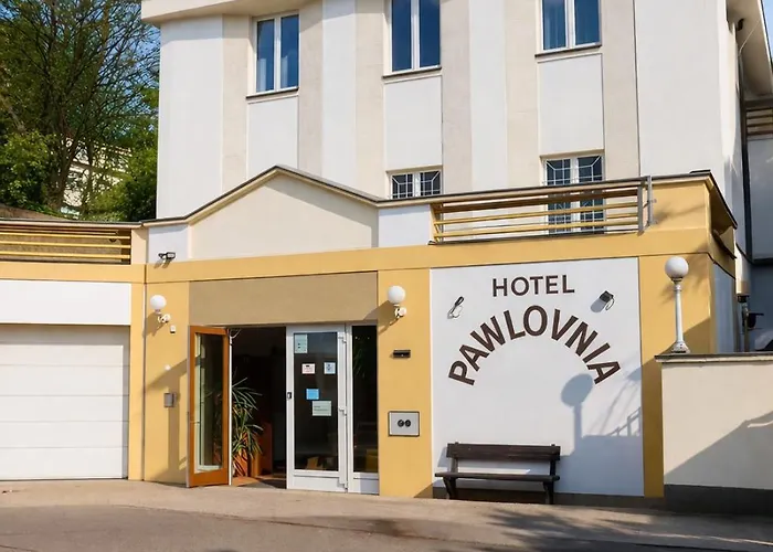 Pawlovnia Szálloda 3*